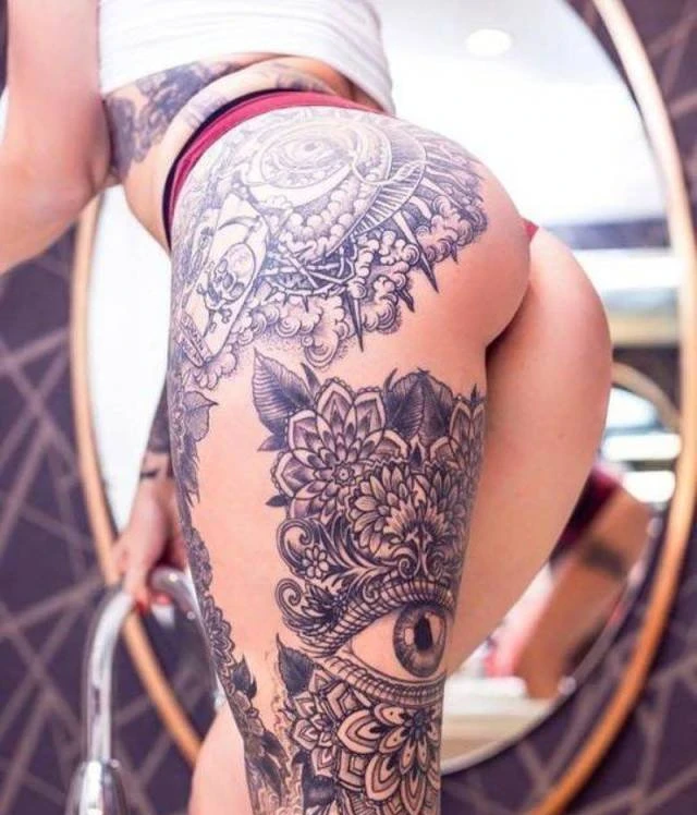 Hot Tattooed Babes Unleashed: 47 Explicit Photos of Bold & Confident Women