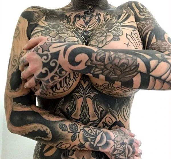 Hot Tattooed Babes Unleashed: 47 Explicit Photos of Bold & Confident Women