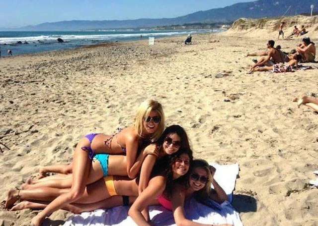 35 Hilarious and Playful Girls: Funny and Entertaining Photos