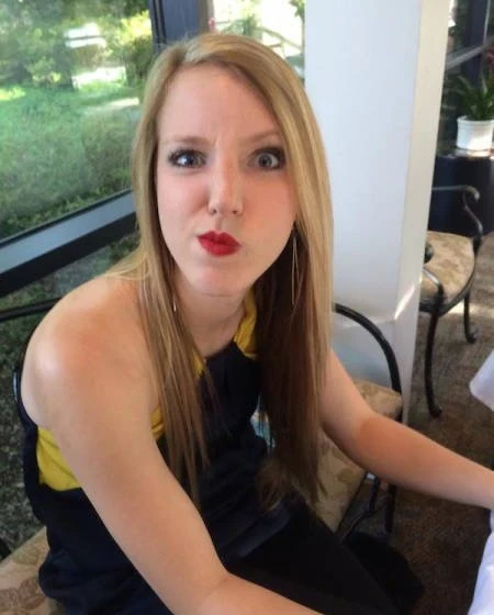 35 Hilarious and Playful Girls: Funny and Entertaining Photos