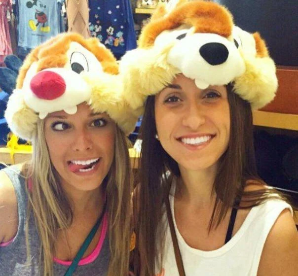 35 Hilarious and Playful Girls: Funny and Entertaining Photos