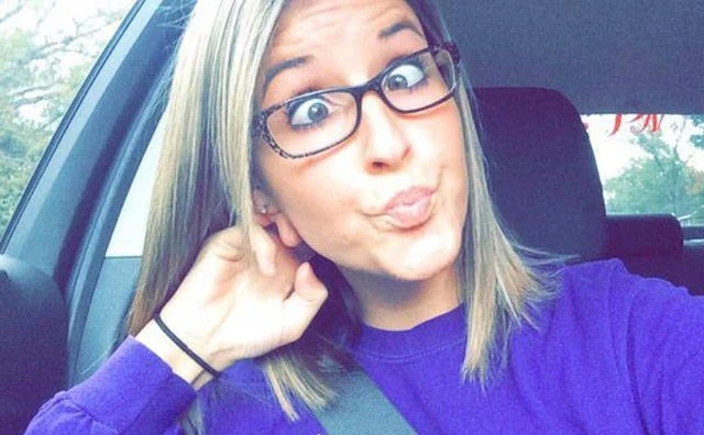 35 Hilarious and Playful Girls: Funny and Entertaining Photos