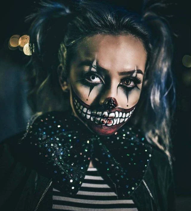 Wild and Crazy Girls Going All Out: 41 Explicit Photos of Fun and Madness