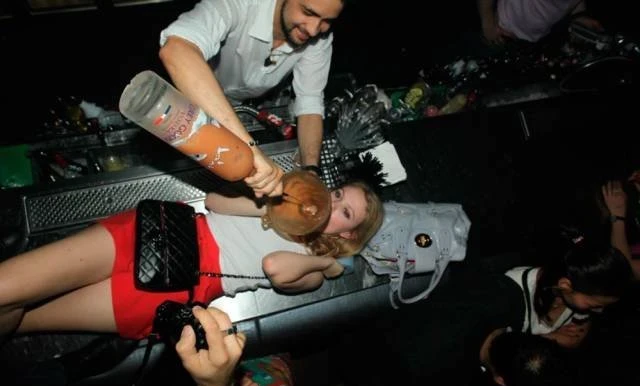 Wild and Crazy Girls Going All Out: 41 Explicit Photos of Fun and Madness