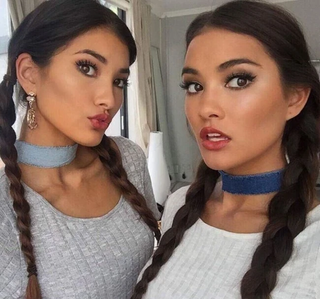 Cheerful and Cute Girlfriends and Sisters: 40 Explicit Photos of Fun and Beauty