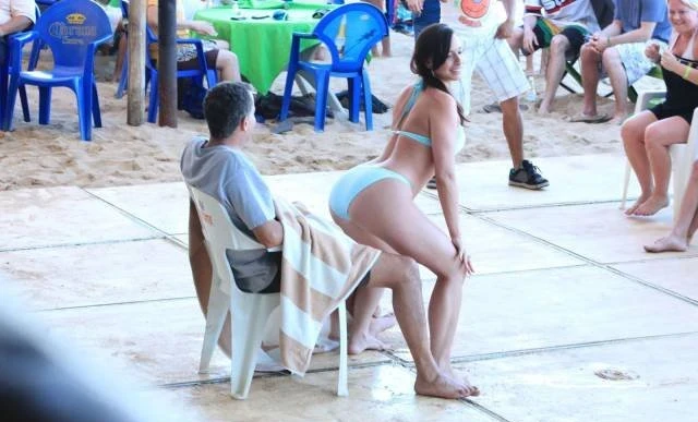 Playful Girls Uninhibited: 48 Explicit Photos.