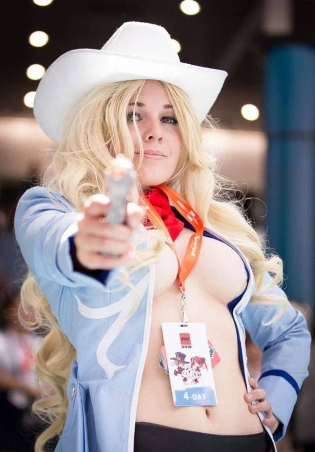 Playful Girls Uninhibited: 48 Explicit Photos.