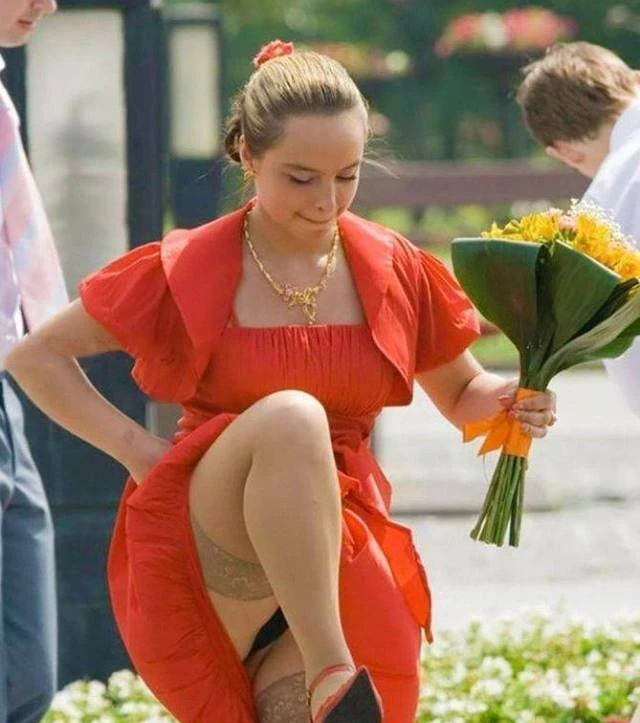 Playful Girls Uninhibited: 48 Explicit Photos.