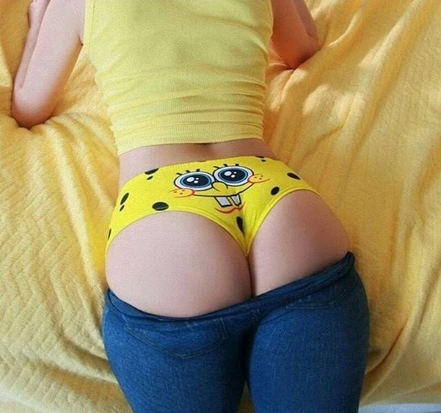 Seductive Booties of Girls on Friday Morning: Tempting and Irresistible!