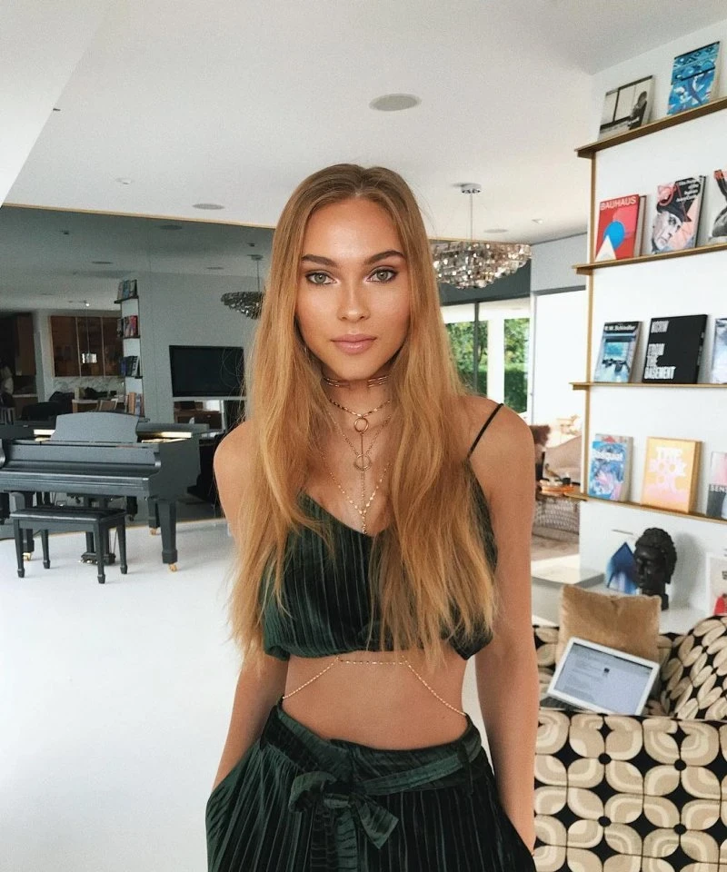 Hot Girl of the Day - Cat Norris: Seductive Beauty Exposed