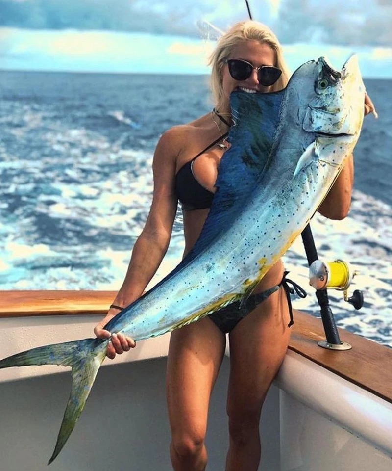 Sexy Girls Fishing: Hot Babes Catching Fish in Bikinis