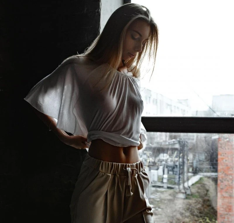 Seductive Beauties in the Morning: Sultry and Stunning Women - Explicit and Sensual Visuals