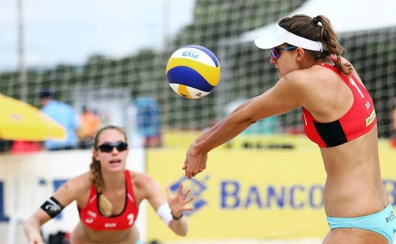 Sexy Beach Babes Playing Volleyball - Hot Women in Bikinis on Sand