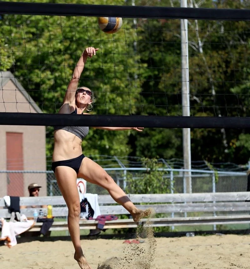 Sexy Beach Babes Playing Volleyball - Hot Women in Bikinis on Sand
