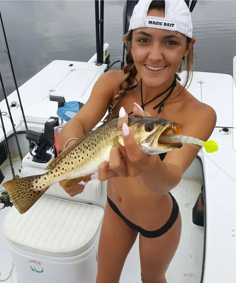 Sexy Babes Fishing: Hot Girls Catching Fish in Bikinis