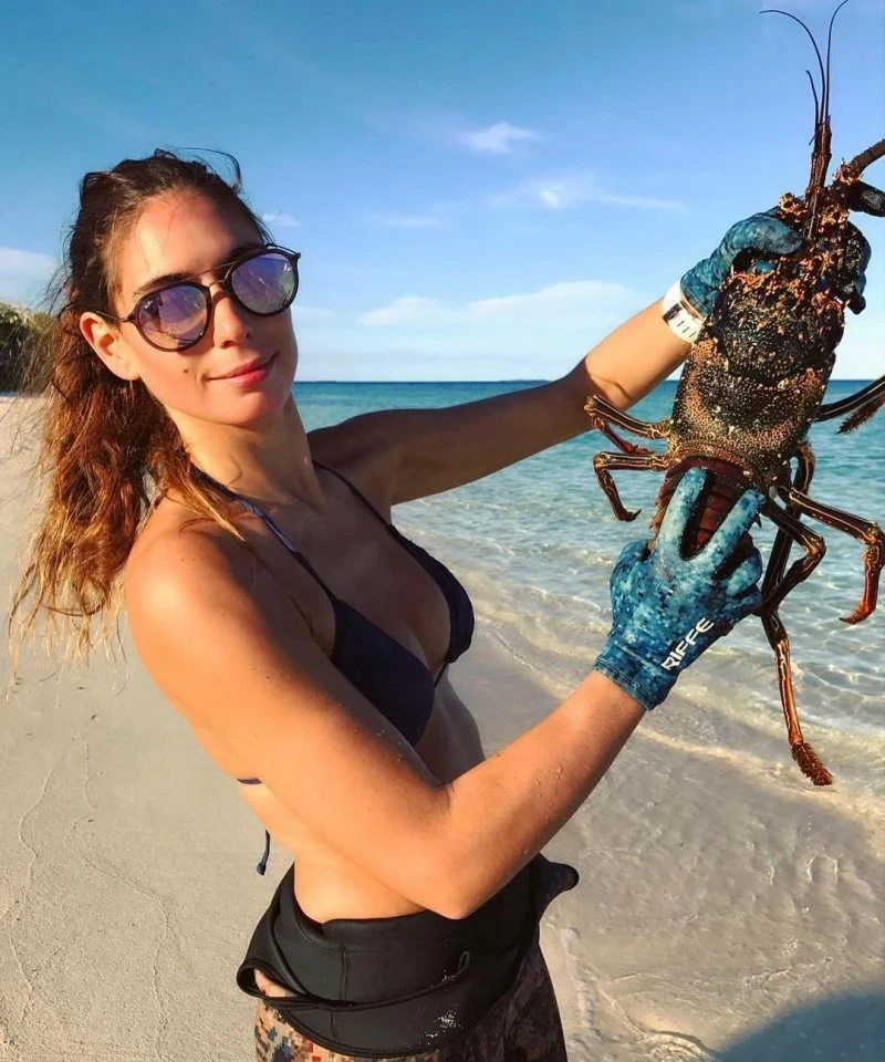 Sexy Babes Fishing: Hot Girls Catching Fish in Bikinis