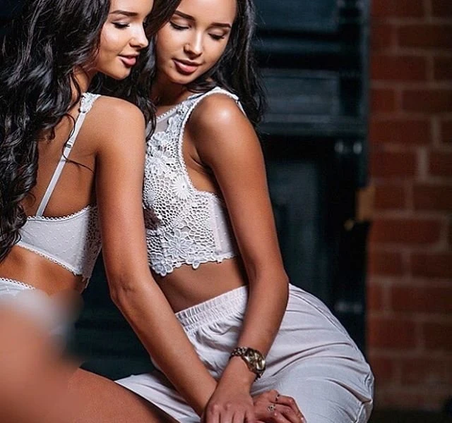 Sexy Twin Sisters: Hot Blonde Babes in Lingerie - Seductive Sibling Photo Shoot