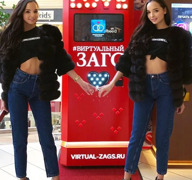 Sexy Twin Sisters: Hot Blonde Babes in Lingerie - Seductive Sibling Photo Shoot