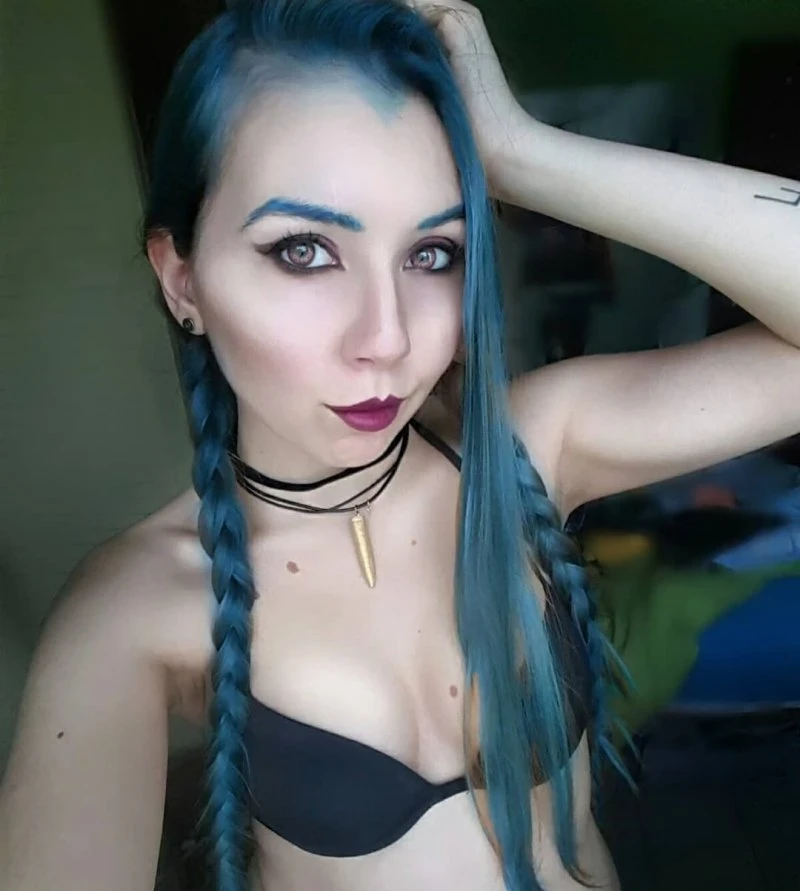 Seductive and Beautiful Cosplay Girls: Explicit Photoshoot