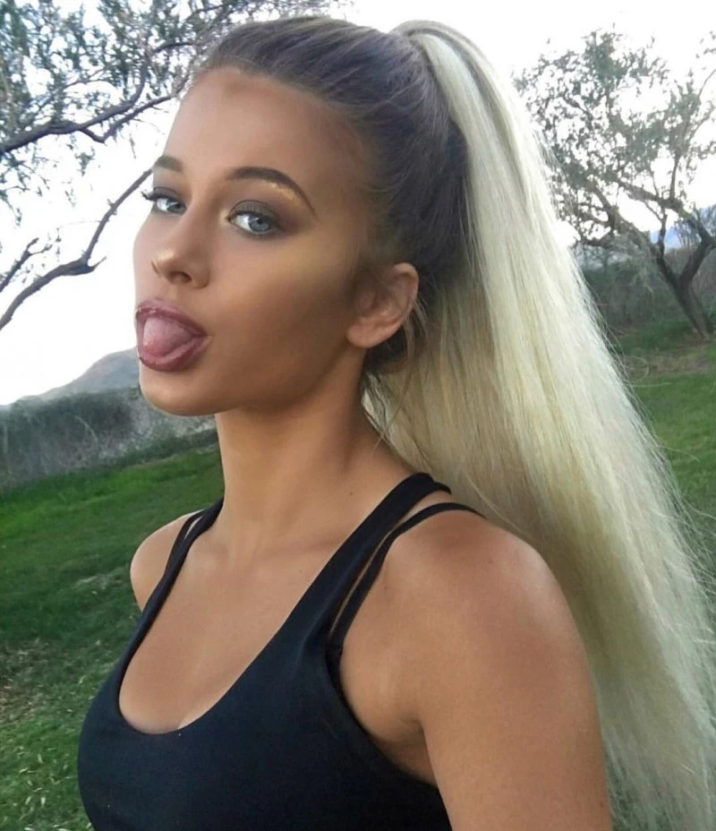 Hot Babes of Different Calibers on Vacation: Explicit Beauty in Full Display