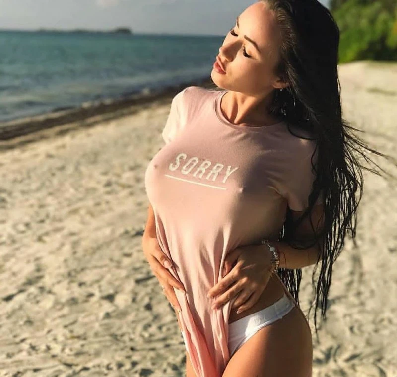 Seductive Babes Breathing Deeply - Hot Girls Exhaling Sensually