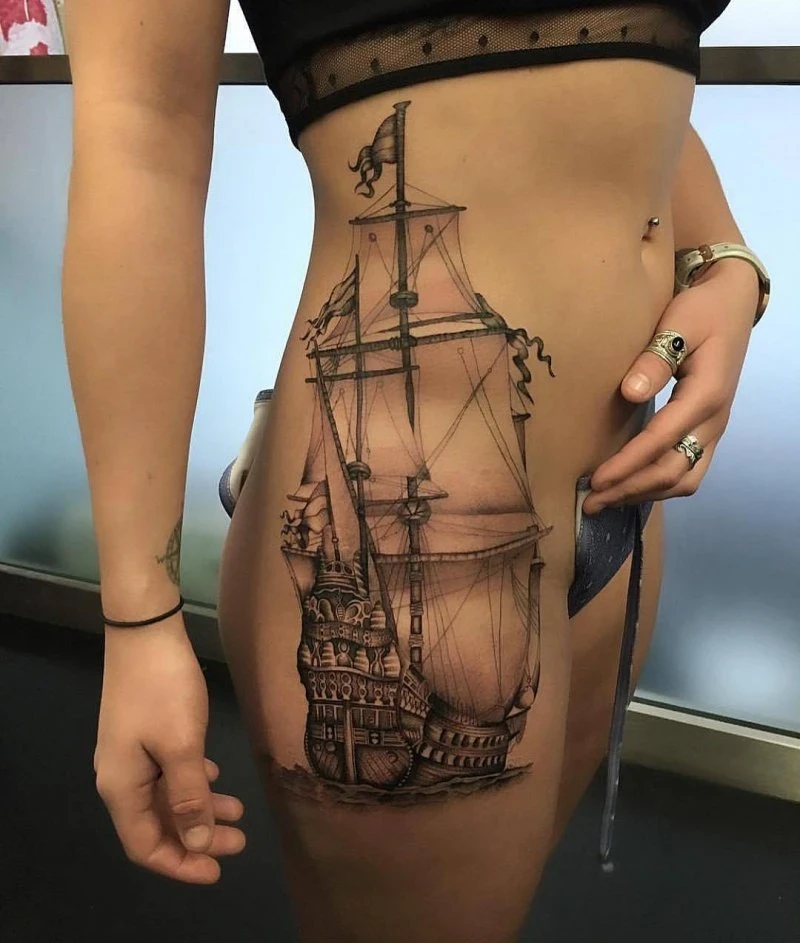 Curvy Tattooed Babes: Sultry Beauties with Inked Bodies