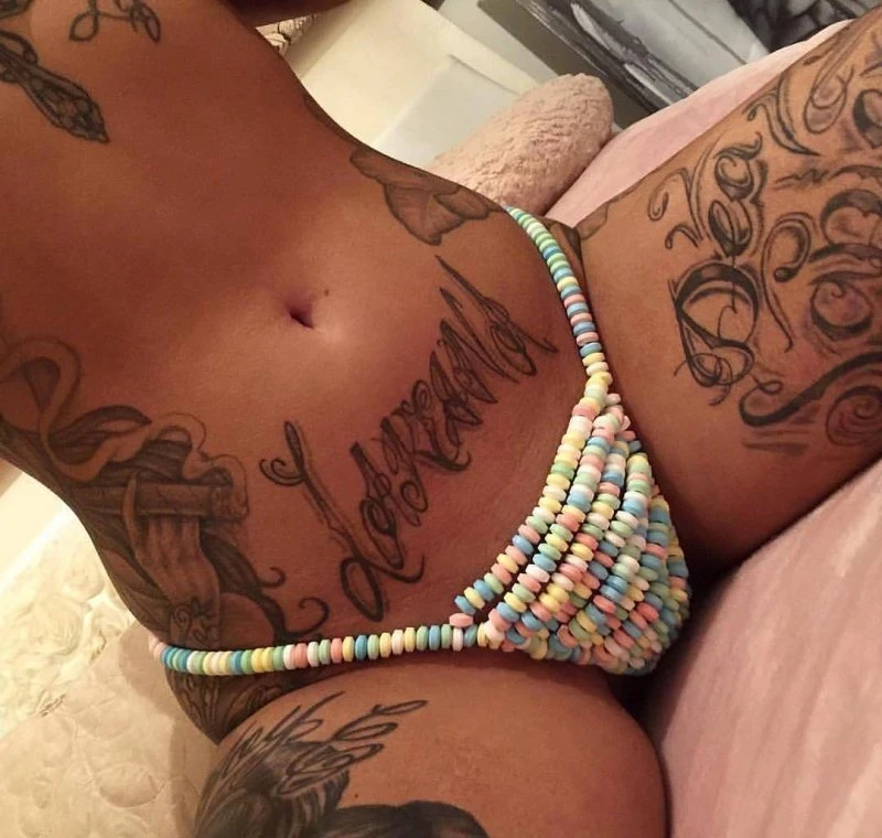 Curvy Tattooed Babes: Sultry Beauties with Inked Bodies