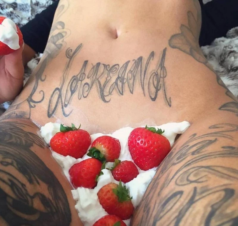 Curvy Tattooed Babes: Sultry Beauties with Inked Bodies