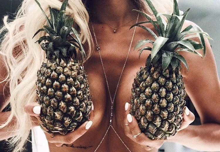 Sun-Kissed Summer Beauties: Hot Babes Showing Off Tanned Bodies