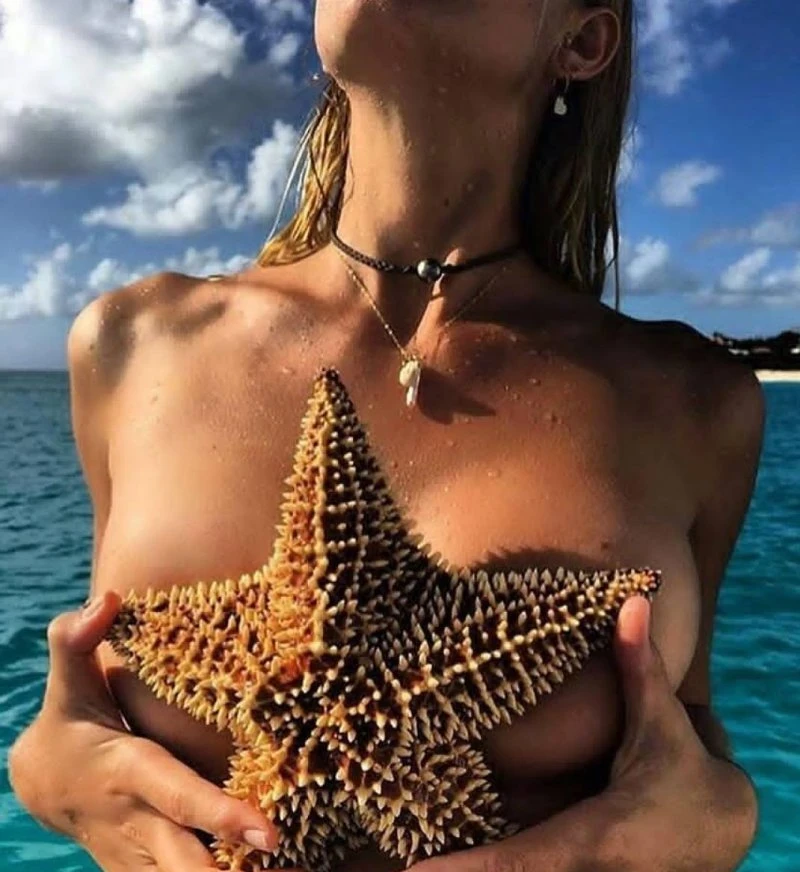 Sun-Kissed Summer Beauties: Hot Babes Showing Off Tanned Bodies