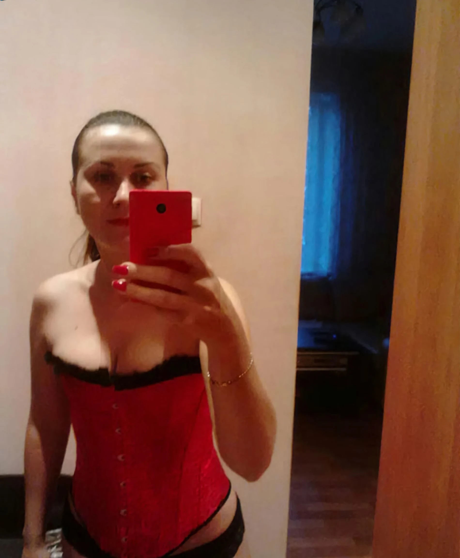 Sultry Woman Captures Herself: Sexy Selfie of Gorgeous Lady - Explicit Beauty Shot