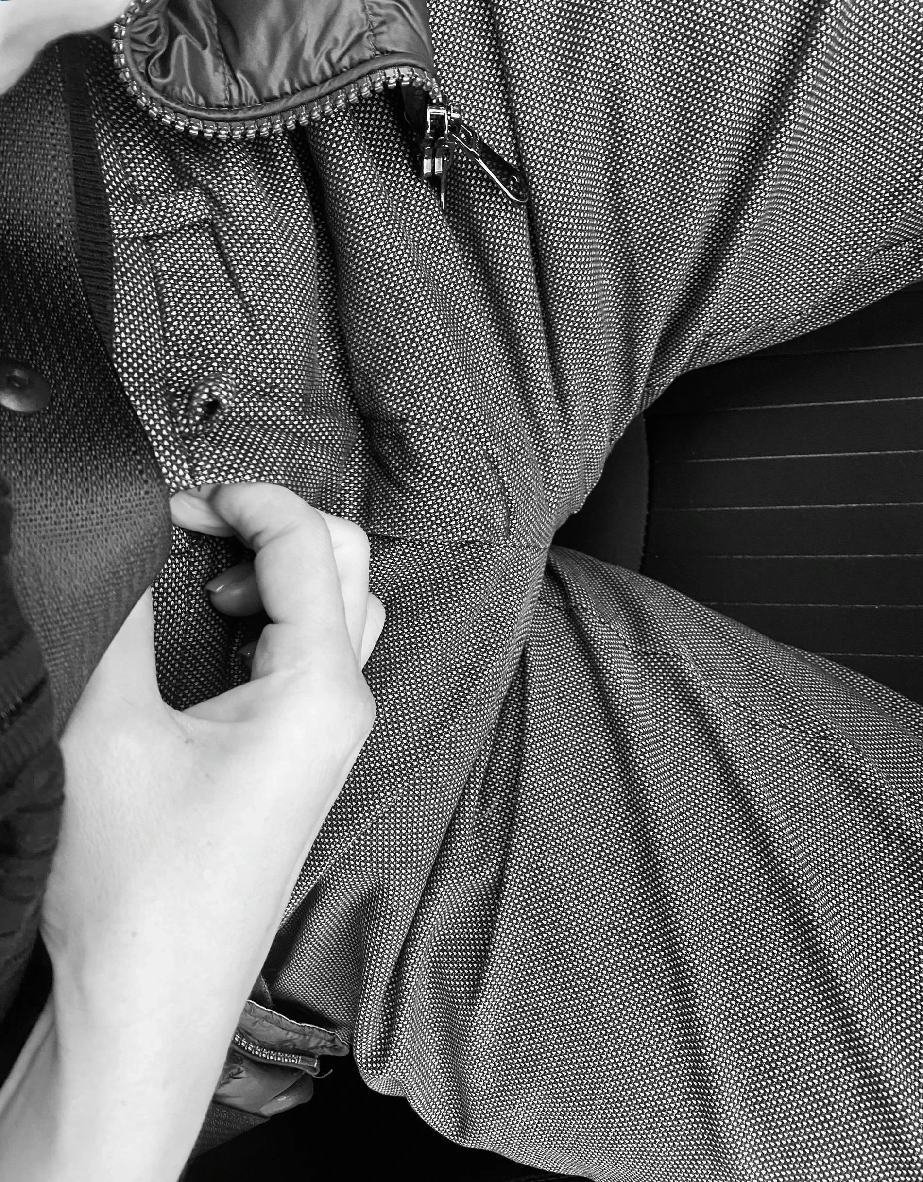 Wife Gives Blowjob in Car: Hot Amateur Oral Sex Video