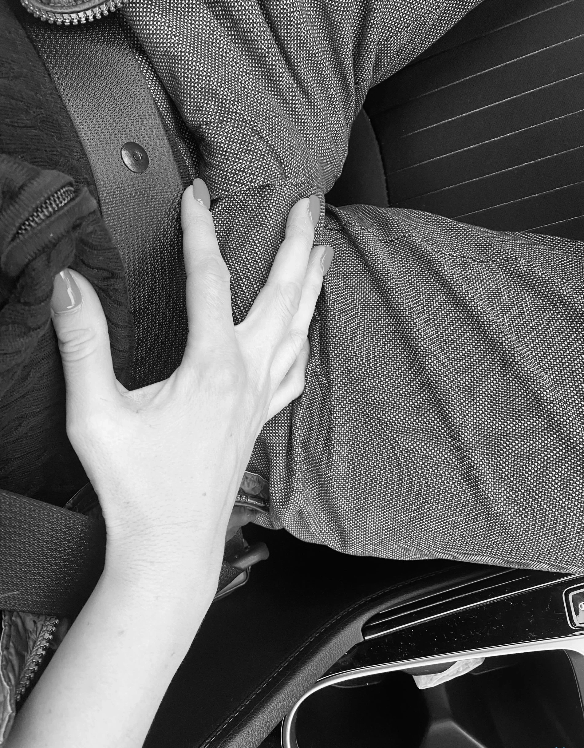Wife Gives Blowjob in Car: Hot Amateur Oral Sex Video