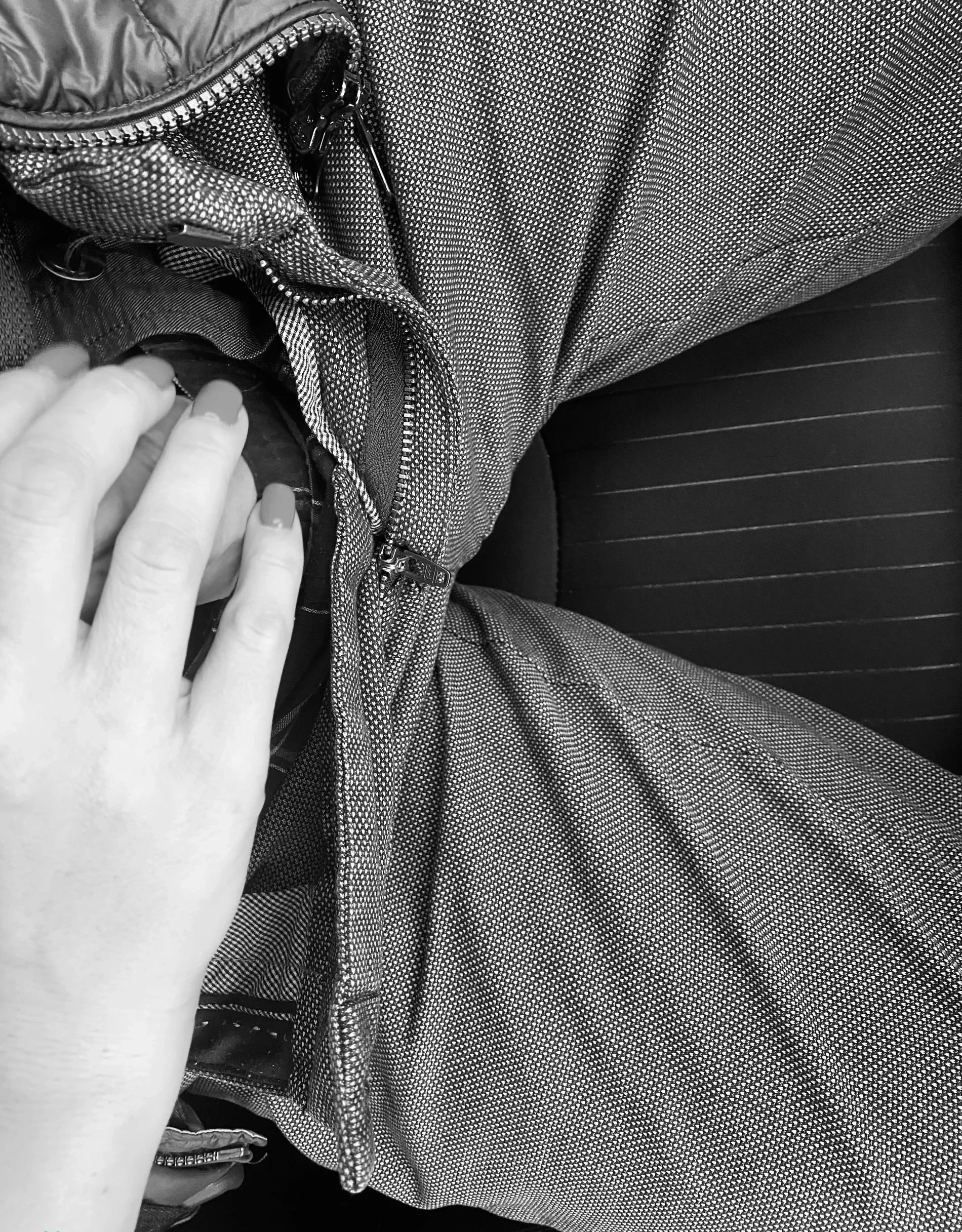 Wife Gives Blowjob in Car: Hot Amateur Oral Sex Video