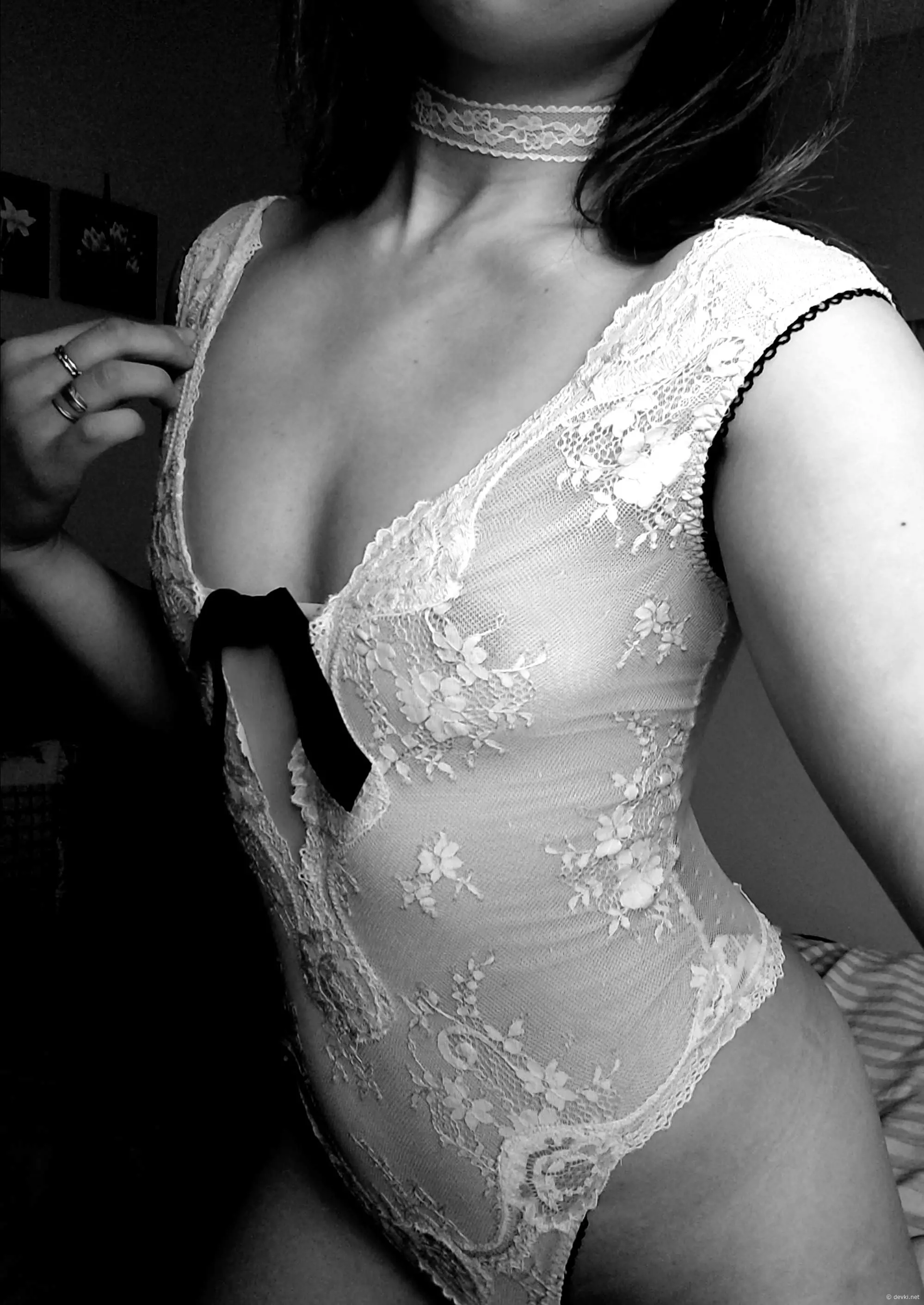 Hot Trend: Sexy Beauty's Explicit Selfies