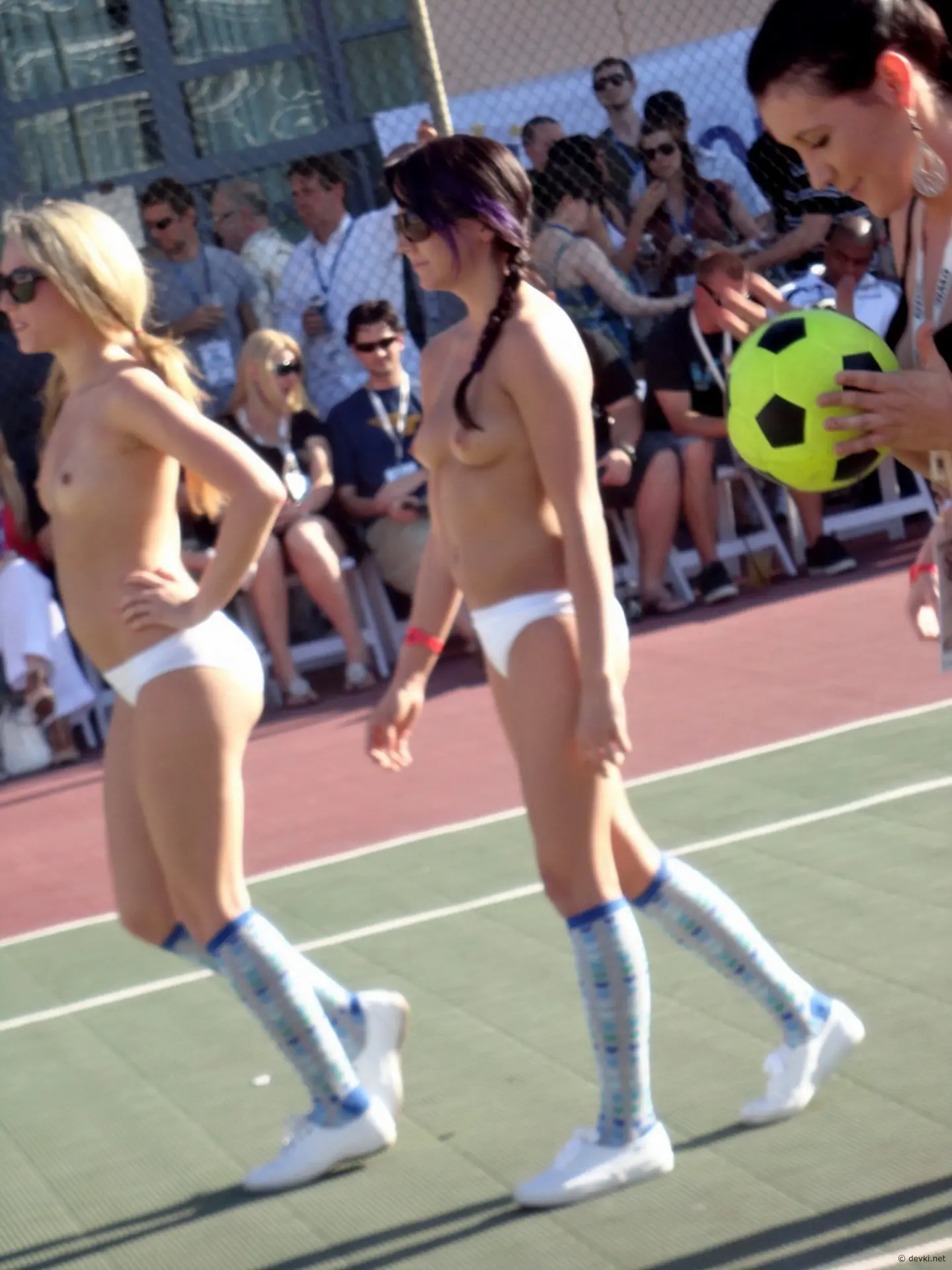 Private Cheerleader Photo: Sexy, Provocative, and Uncensored!