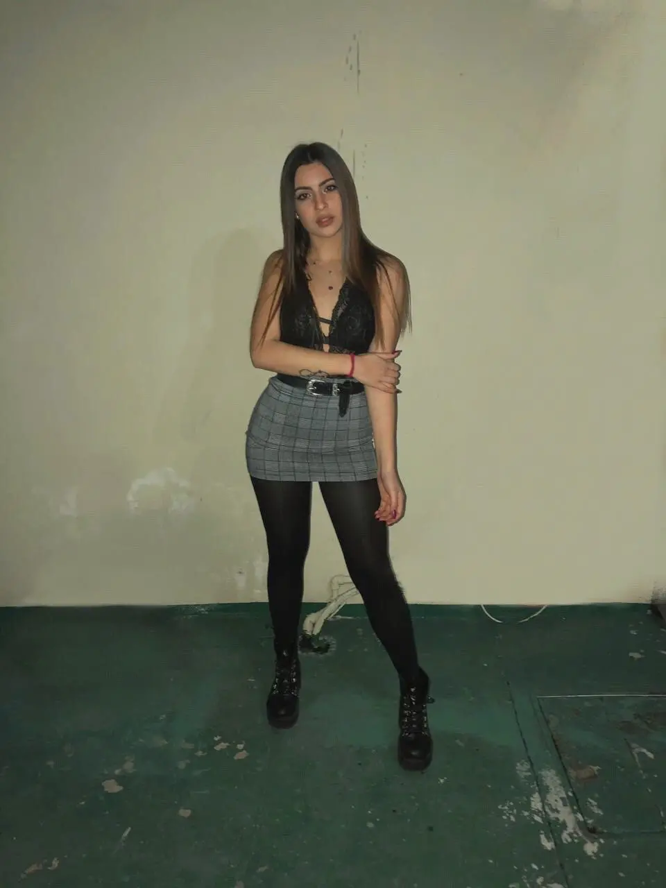 Stunning Beauty with a Fabulous Booty - Hot Babe with Gorgeous Ass