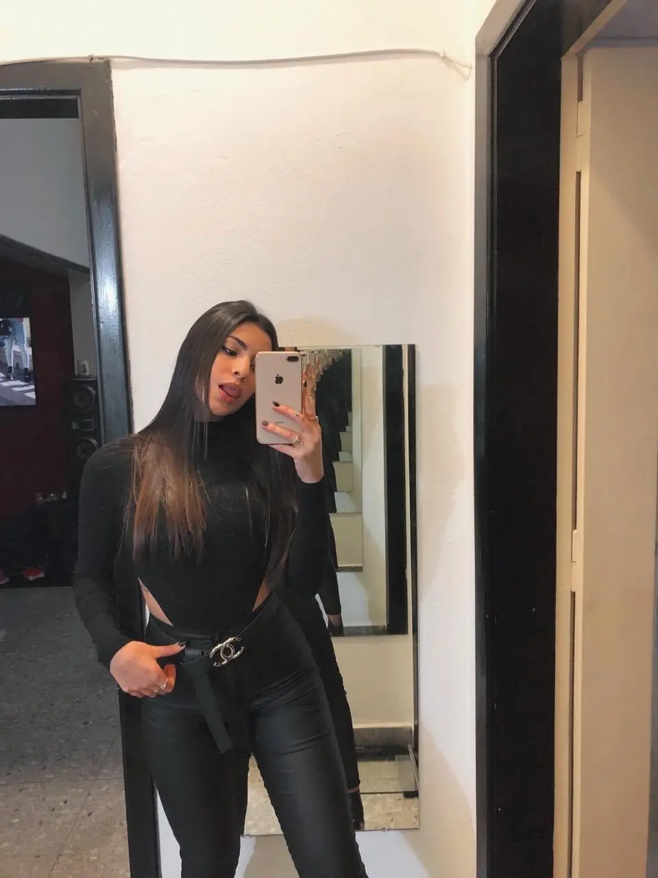 Stunning Beauty with a Fabulous Booty - Hot Babe with Gorgeous Ass