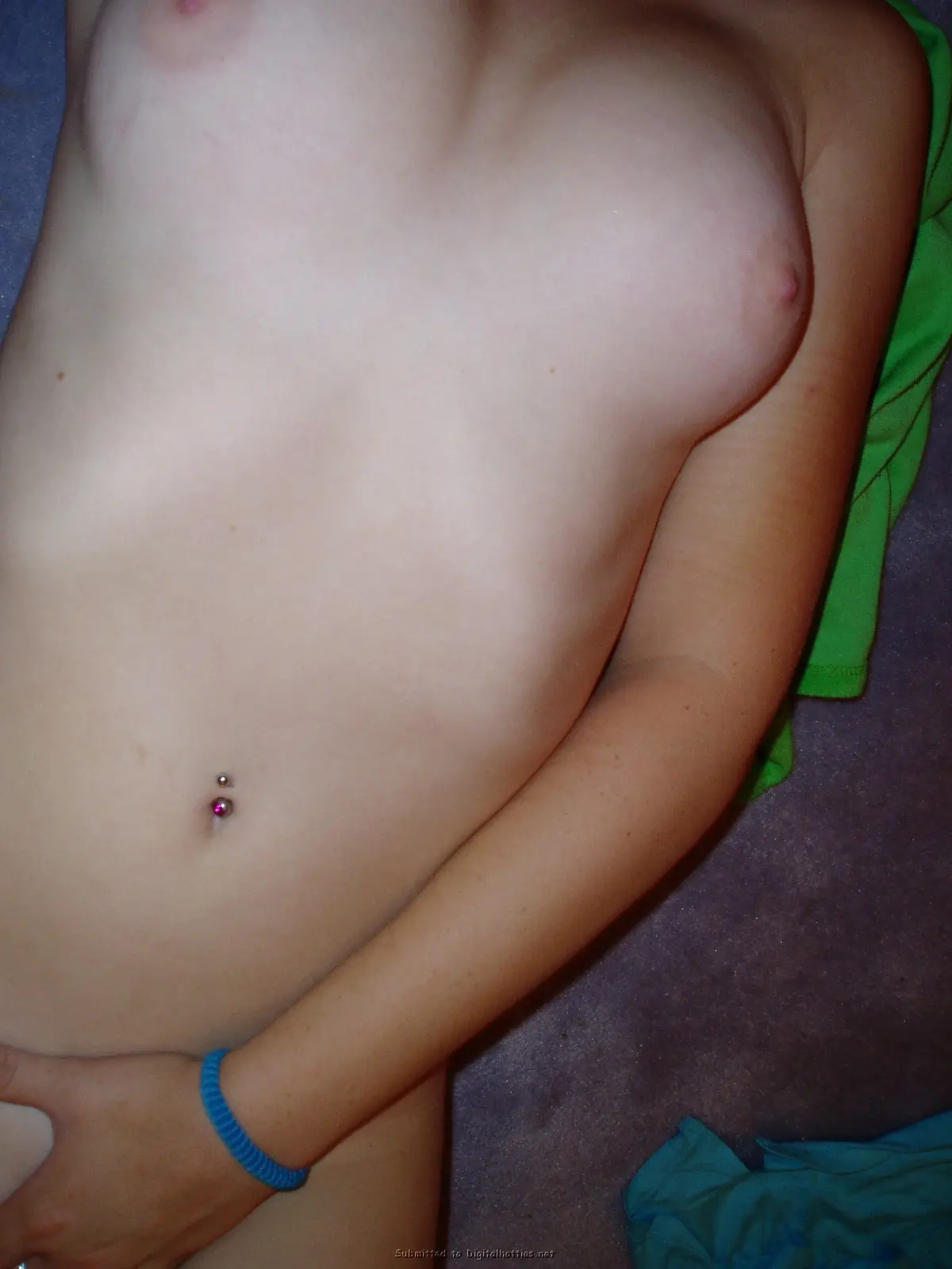 Explicit Blonde Exposes Tits in Public - Young Woman Flashes Boobs