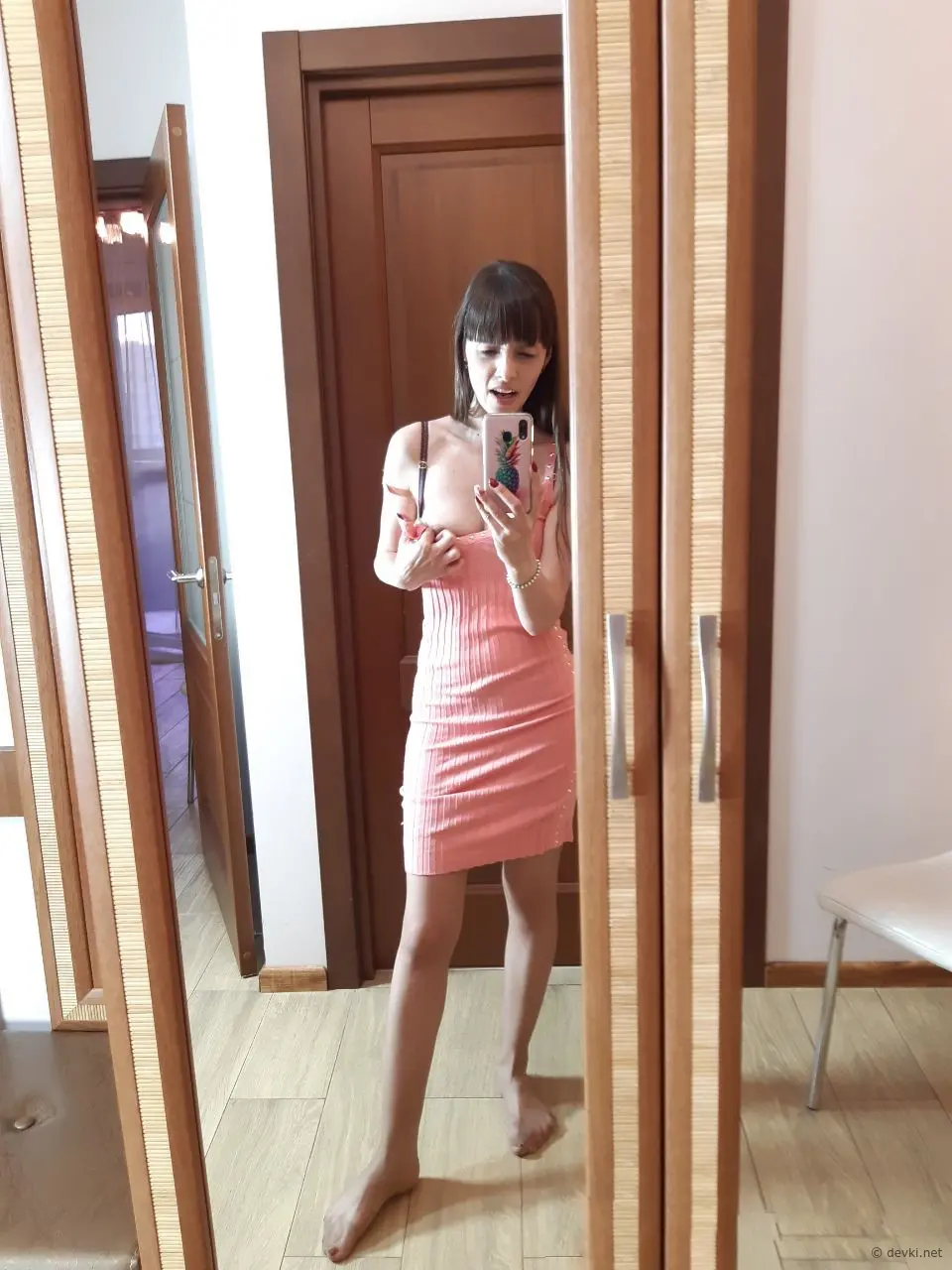 Sensual Brunette Poses in Stunning Stockings - Explicit Seduction!