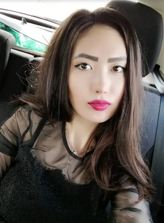 Hot Asian Babe Shows Off Her Sexy Body - Explicit Young Asian Girl Displaying Her Sizzling Figure