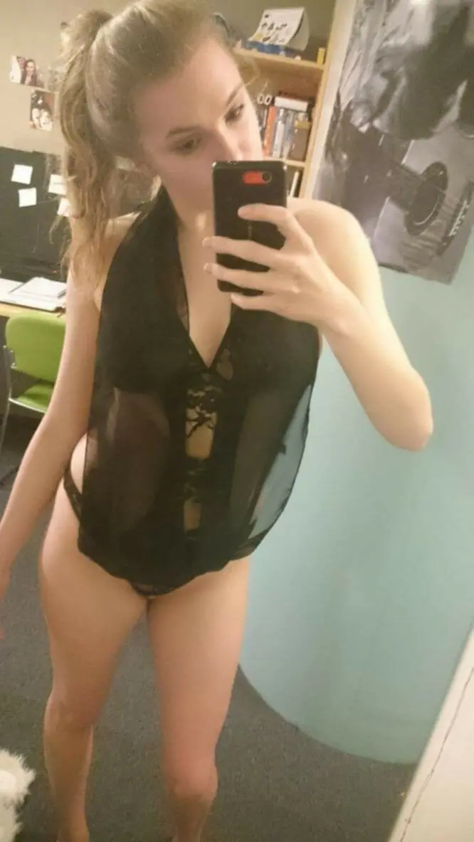 Explicit Private Photo of Naughty Girlfriend: Unfiltered and Uncensored