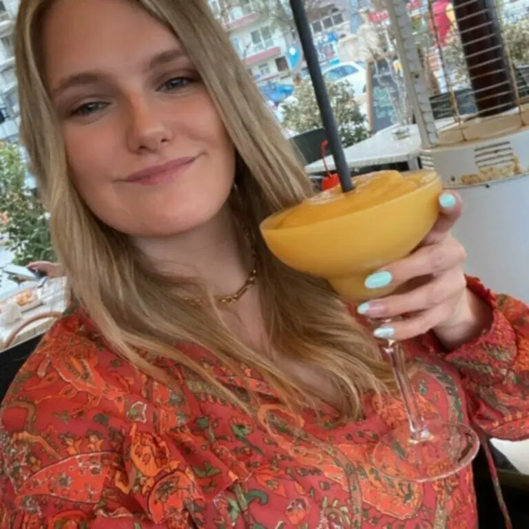 Explicit Private Photo of Naughty Girlfriend: Unfiltered and Uncensored