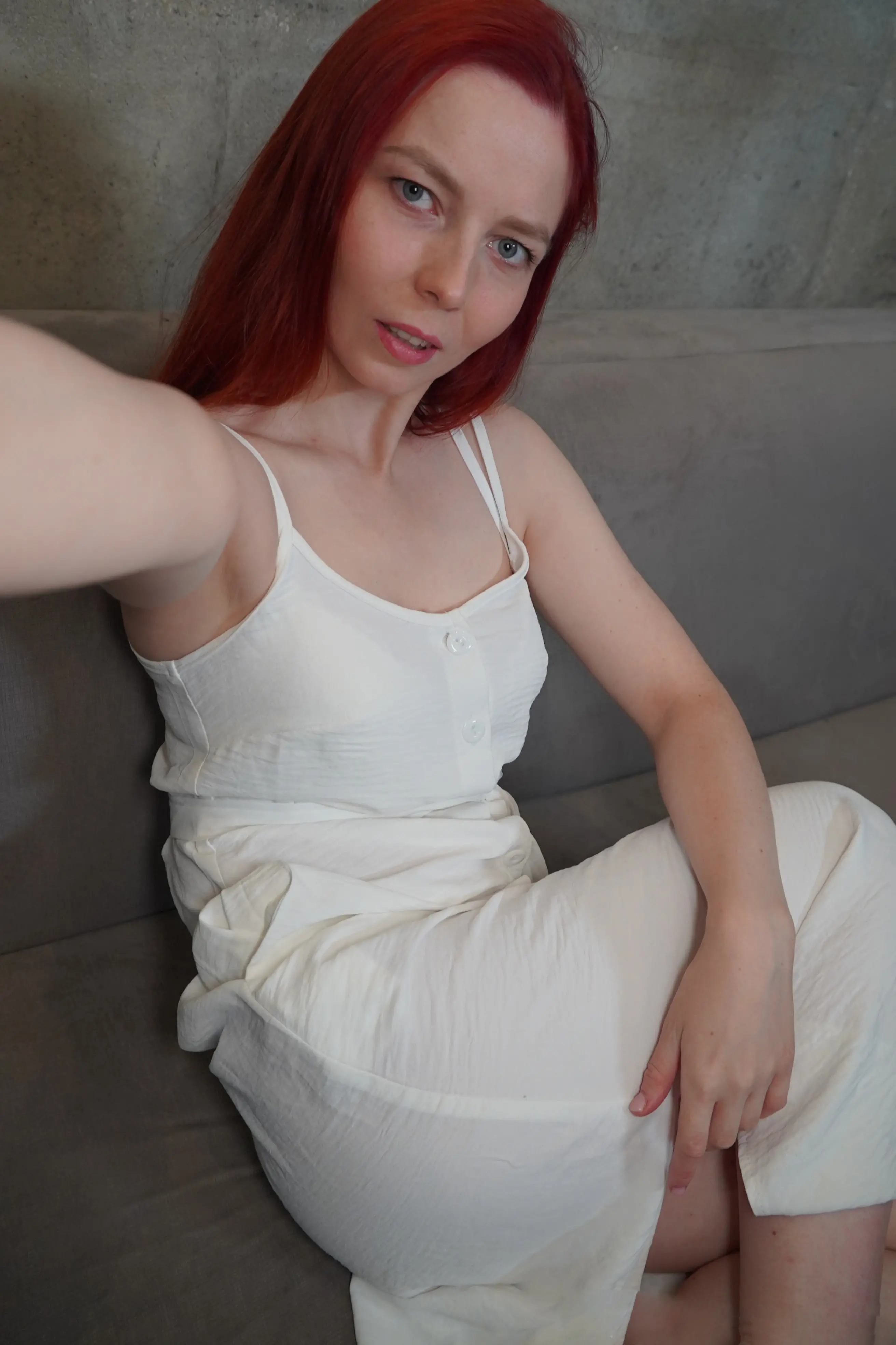 Friend's Girl Accidentally Sends Me Nude Body - Explicit Sexting Surprise!