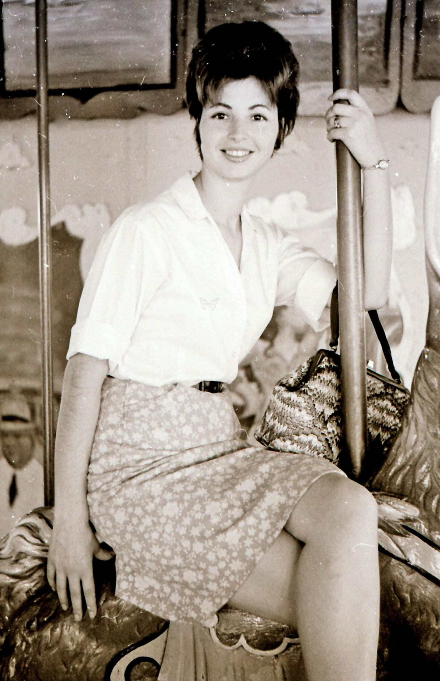 Vintage Retro Porn Photos of a Stunning Woman - Explicit and Unique Collection