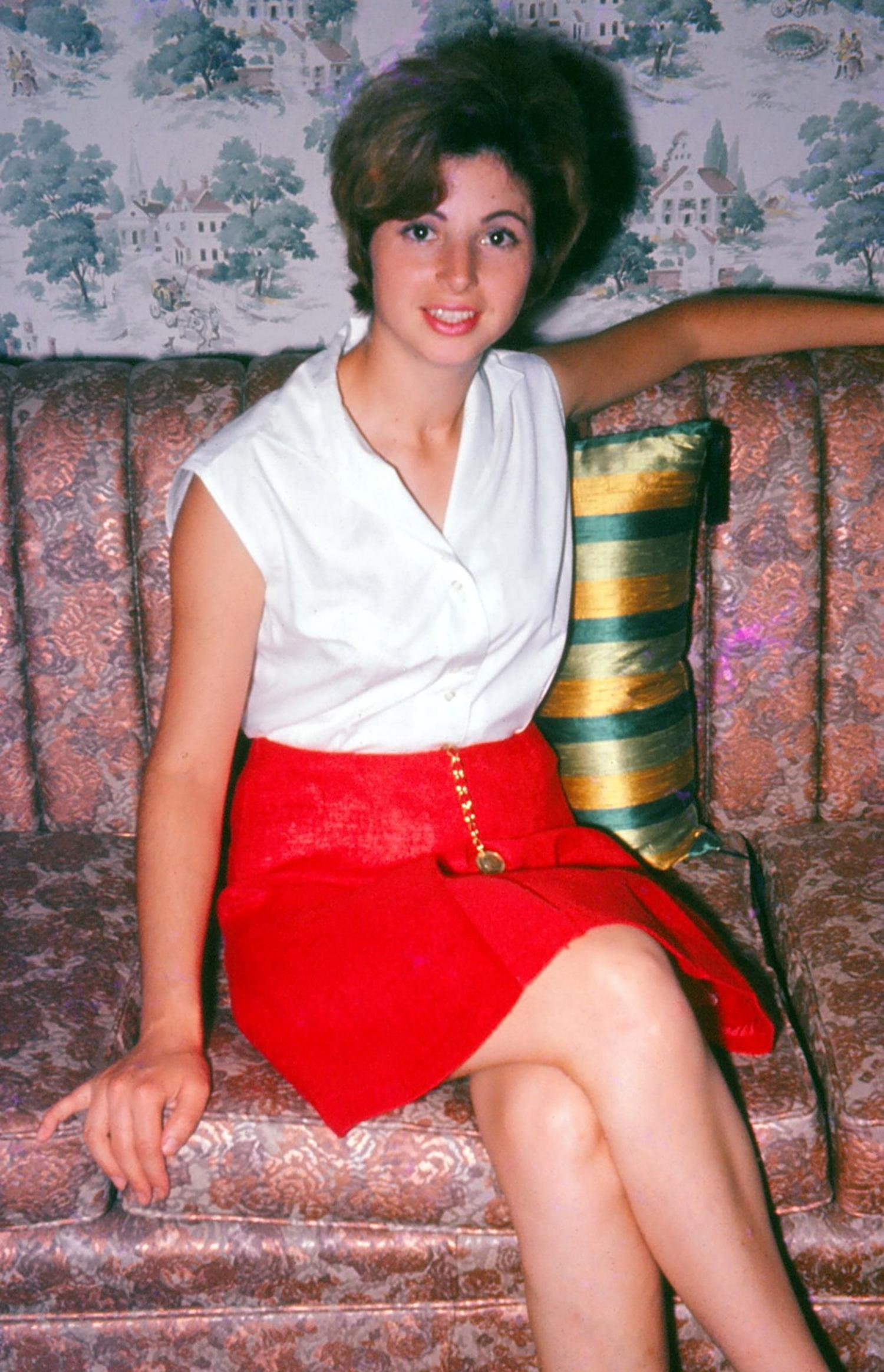 Vintage Retro Porn Photos of a Stunning Woman - Explicit and Unique Collection