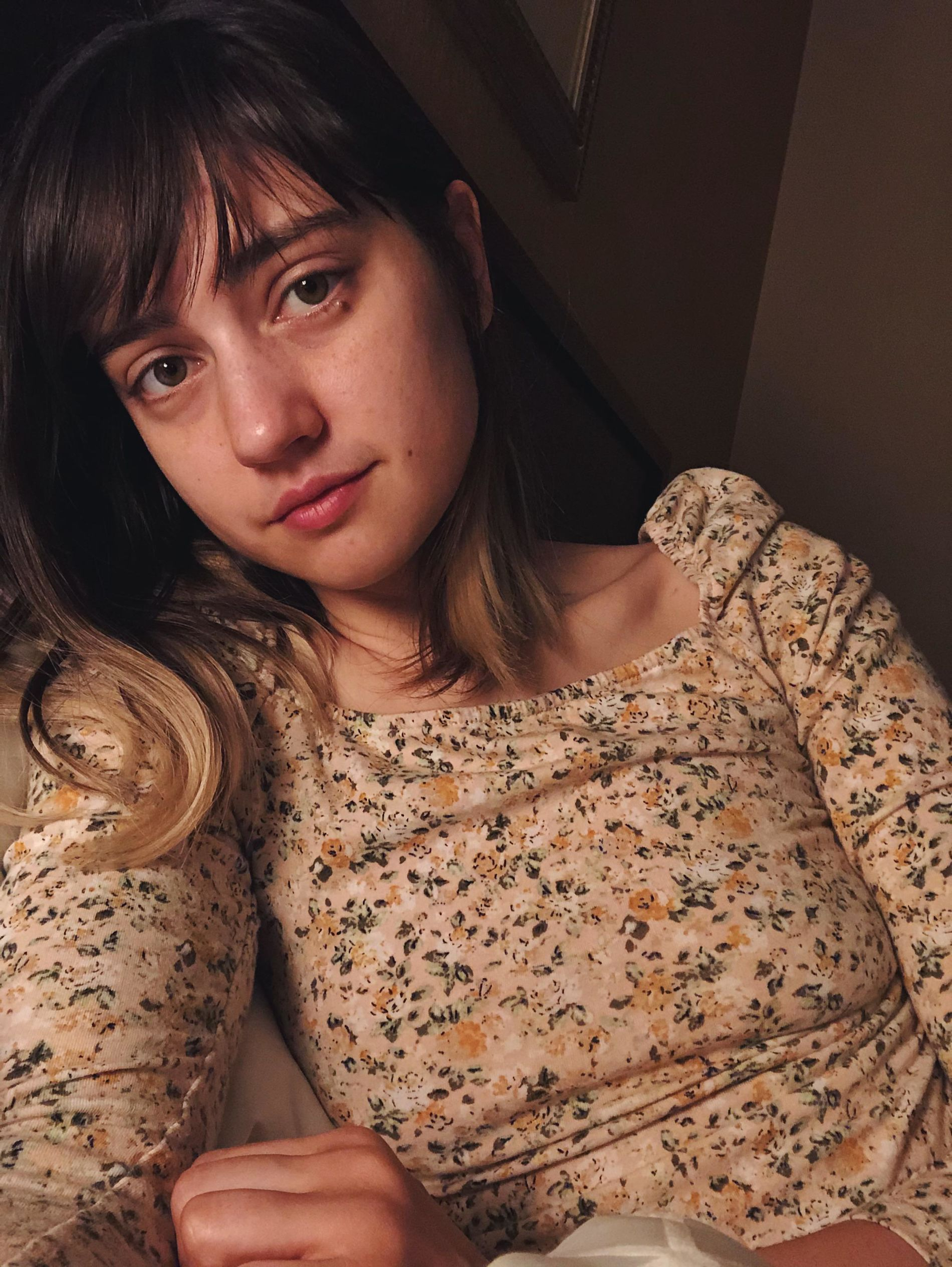 Young Girl's Intimate Photos: Explicit and Provocative Shots