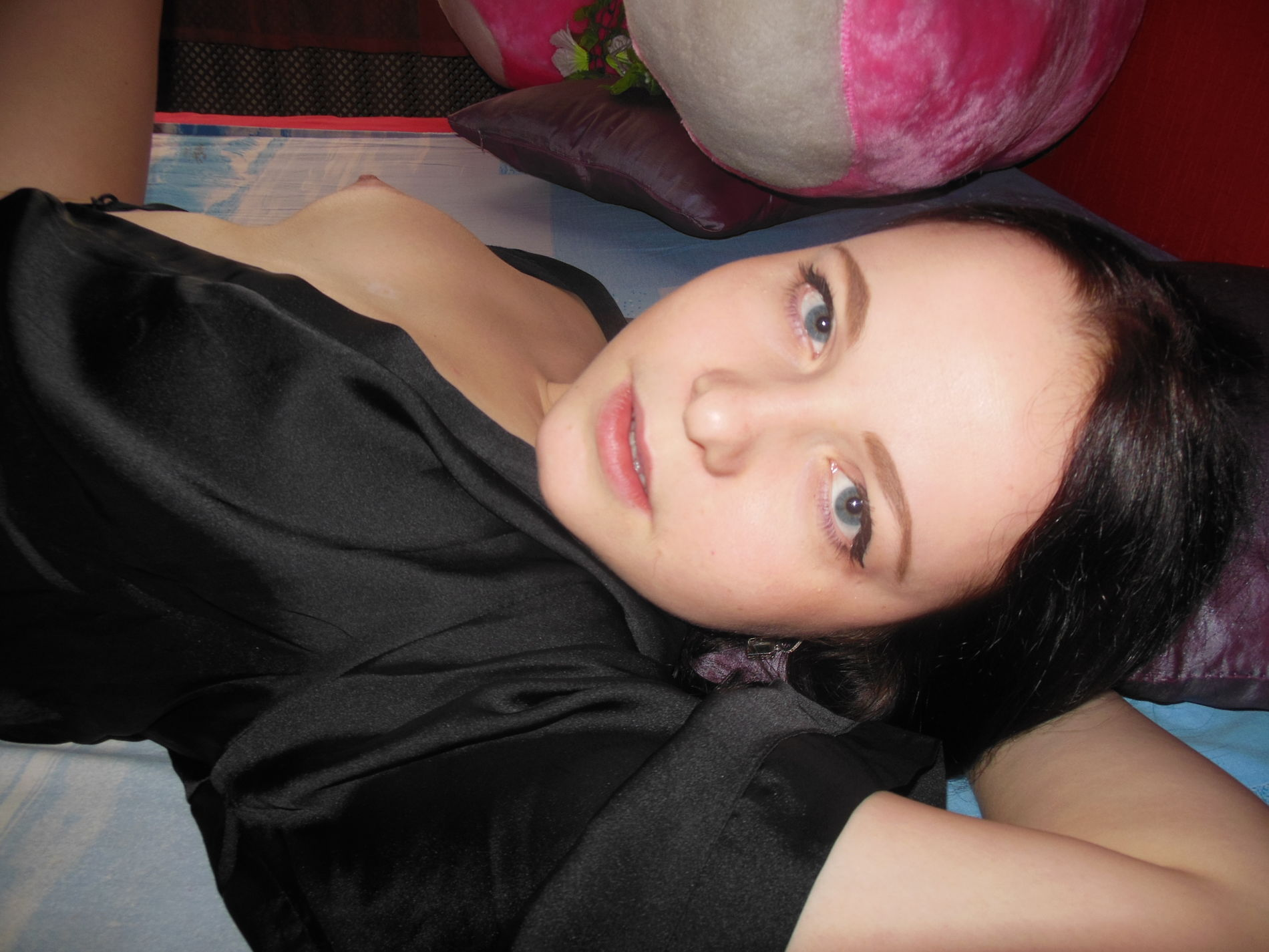 Seductive Beauty Exposed: Erotic Photos of Busty Babe in Lingerie-Free Poses