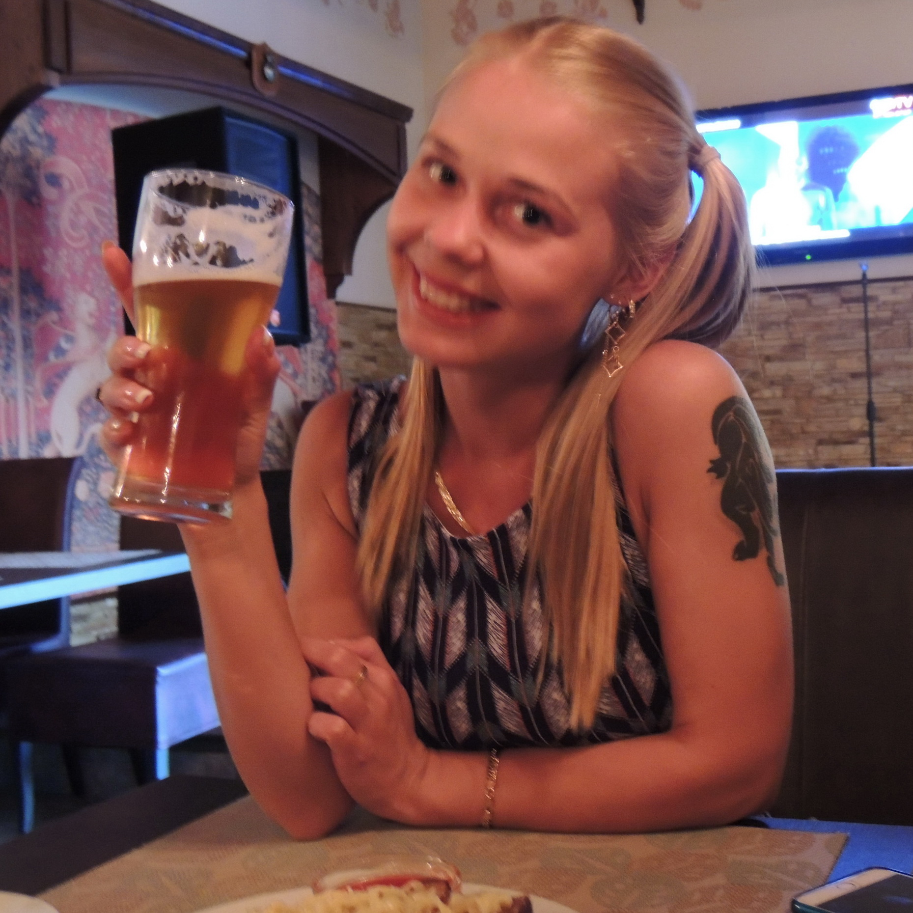 Sensual Girl's Intimate Photos: Sexy Pussy and Beautiful Ass in Revealing Angles