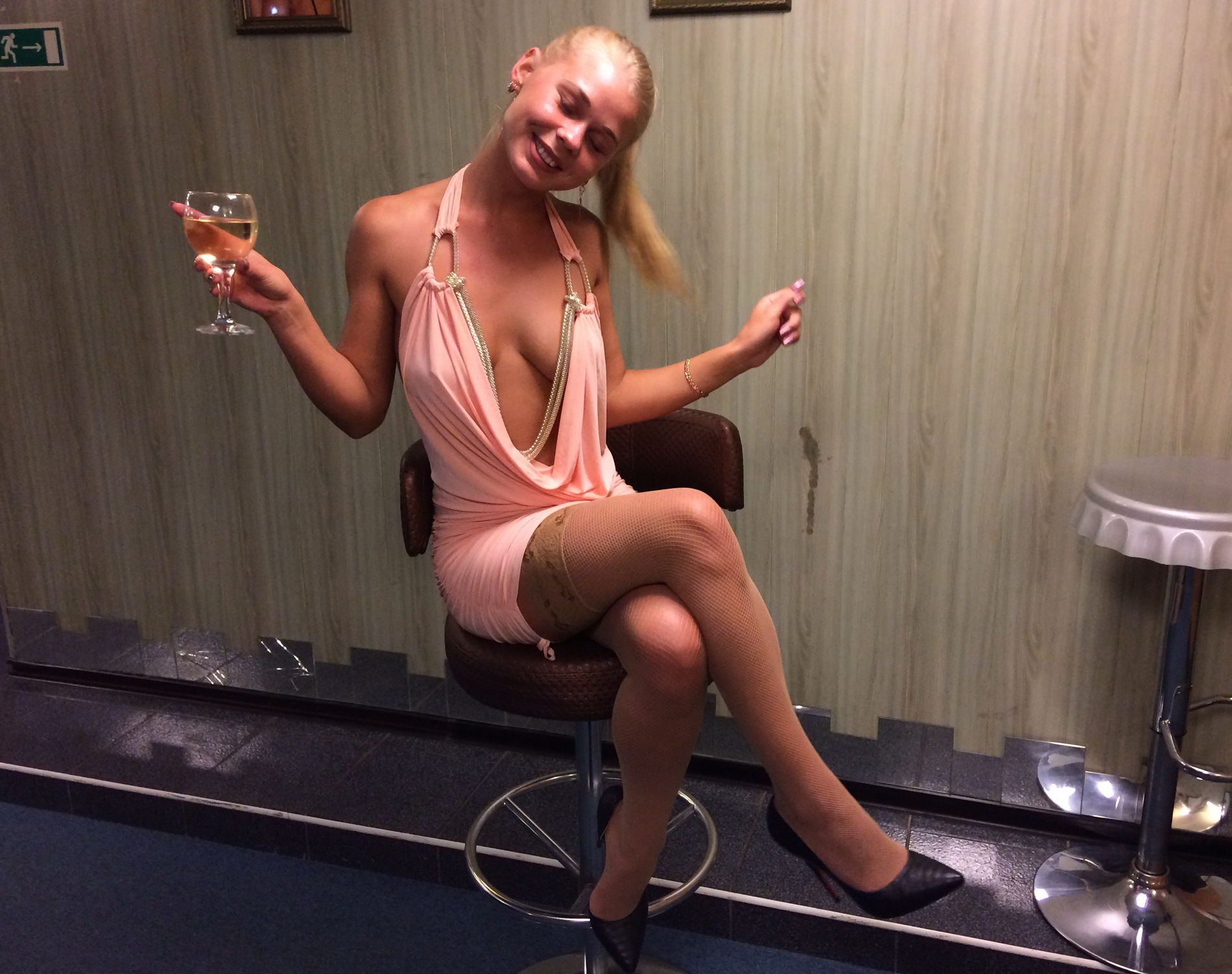 Sensual Girl's Intimate Photos: Sexy Pussy and Beautiful Ass in Revealing Angles